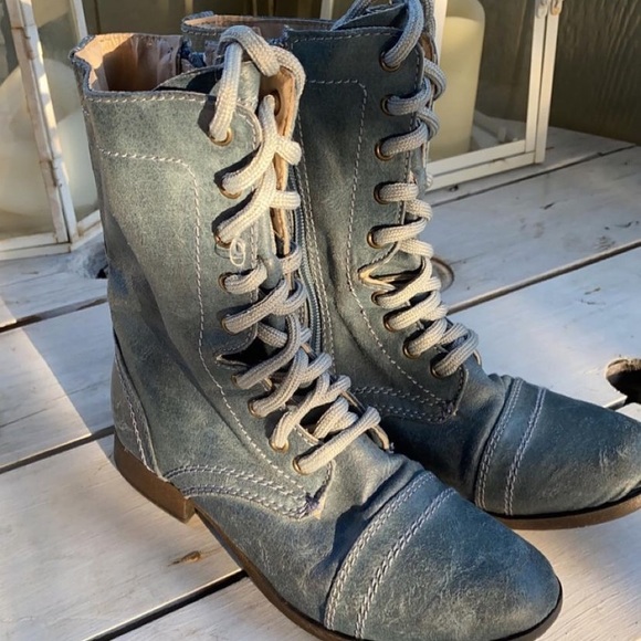 Blue Combat Boots! - Picture 3 of 3